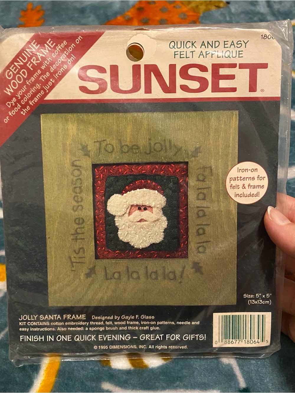 Vintage Sunset Jolly Santa Frame Felt Applique Kit w/ Wood Frame, Iron-On, 5"x5"
